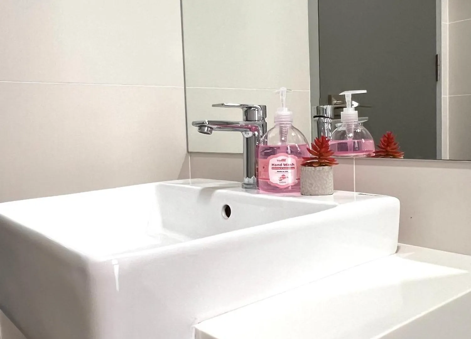 Lejlighed Georgetown Beacon Skypool 9 Pax Family & Baby-Friendly Luxury Suite Penang