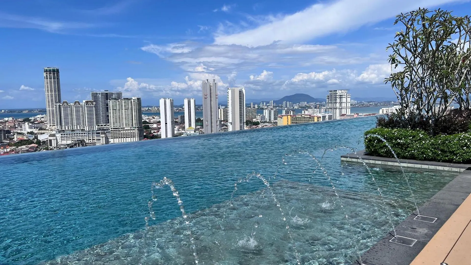Lejlighed Georgetown Beacon Skypool 9 Pax Family & Baby-Friendly Luxury Suite Penang