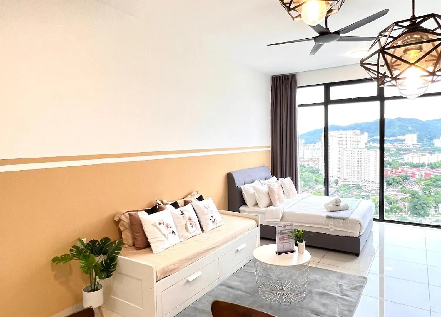 Lejlighed Georgetown Beacon Skypool 9 Pax Family & Baby-Friendly Luxury Suite Penang Malaysia