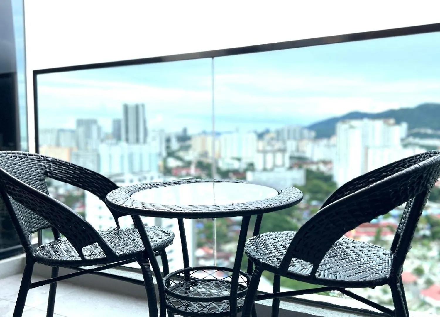 Lejlighed Georgetown Beacon Skypool 9 Pax Family & Baby-Friendly Luxury Suite Penang